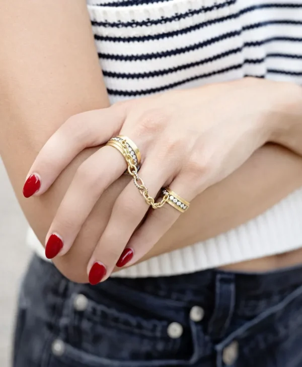 Sylva & Cie Connected Double Band Diamond Ring