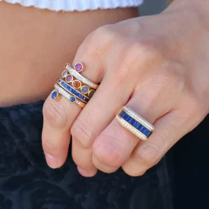 ita Ensueno Blue Sapphire and Diamond Ring