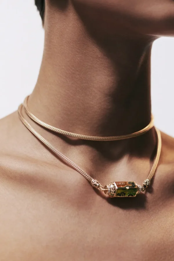 Marie Lichtenberg Indian Chain