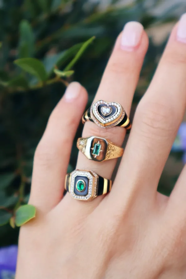 State Property Spade Warisan Minor Emerald Signet Ring